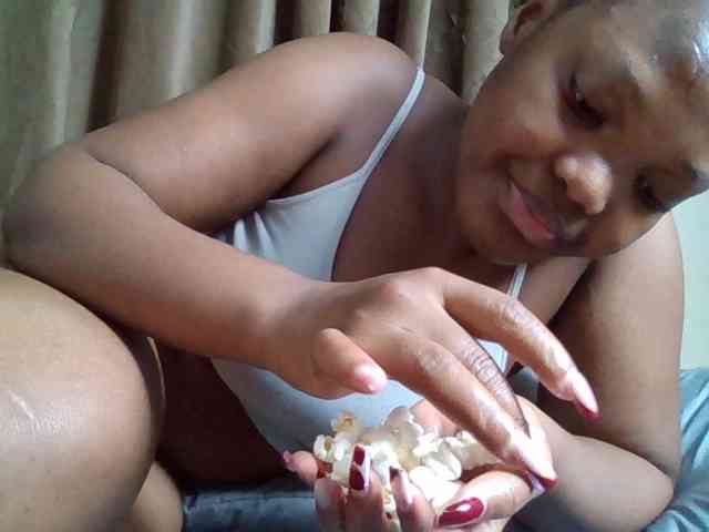 Sexyicey webcam