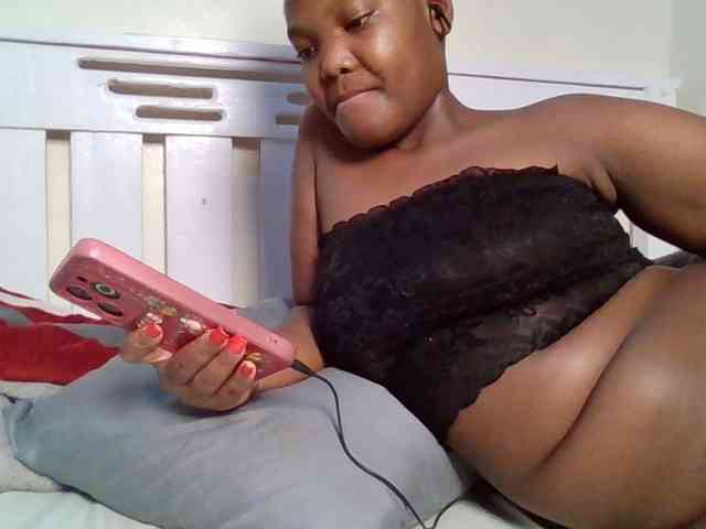 Sexyicey webcam