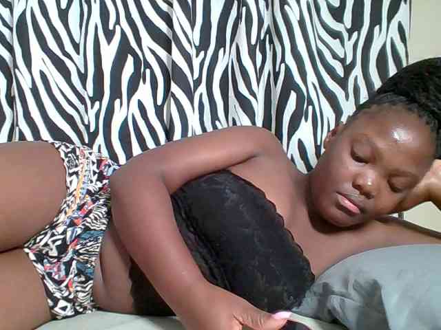 Sexyicey webcam
