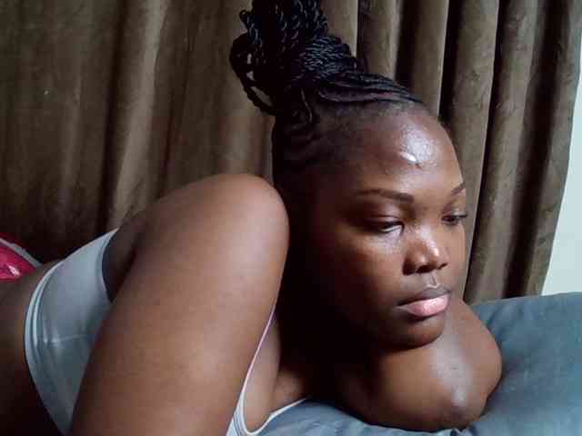 Sexyicey webcam