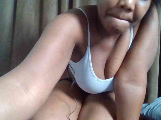 Sexyicey webcam