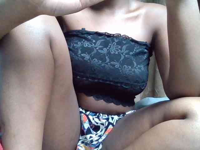 Sexyicey webcam