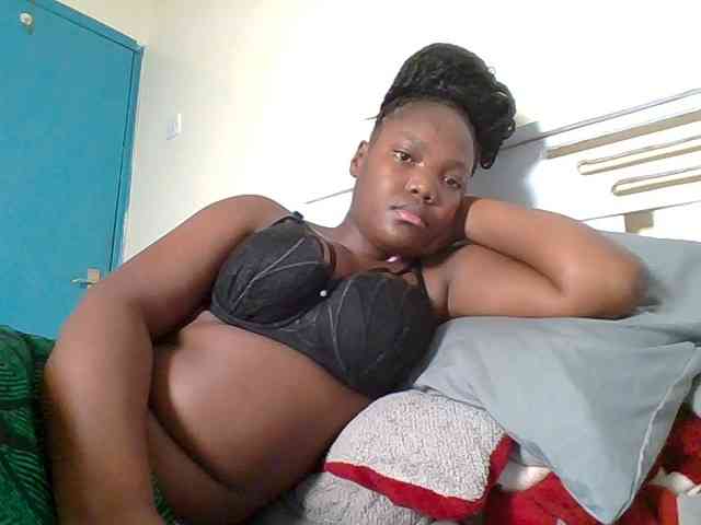 Sexyicey webcam
