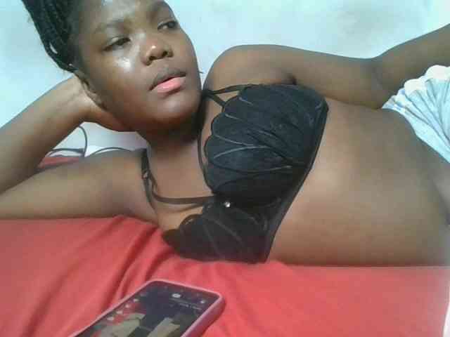Sexyicey webcam