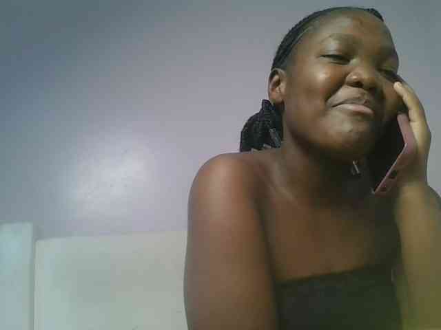 Sexyicey webcam