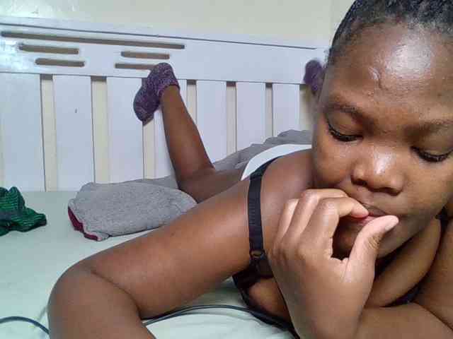 Sexyicey webcam