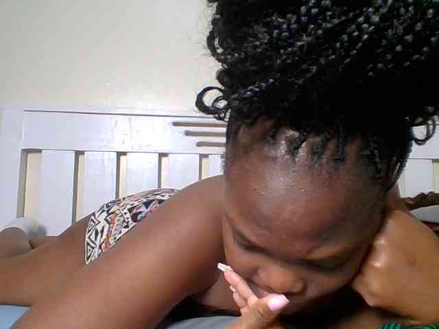 Sexyicey webcam