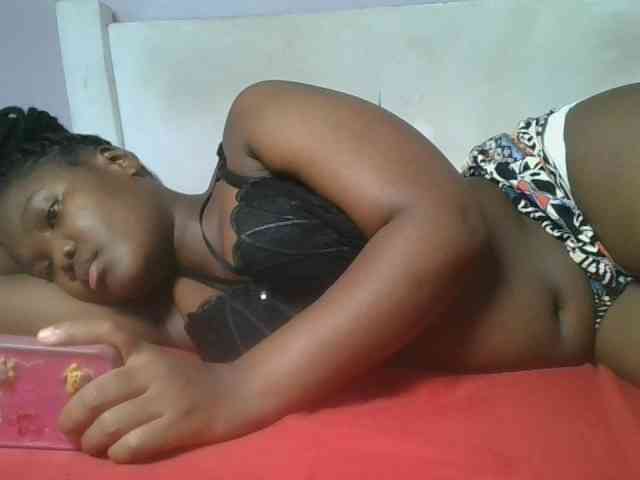 Sexyicey webcam