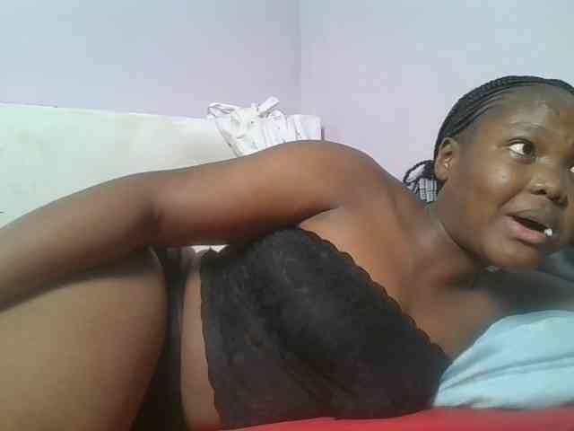 Sexyicey webcam