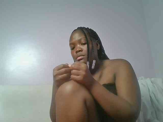Sexyicey webcam
