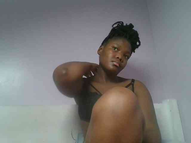 Sexyicey webcam