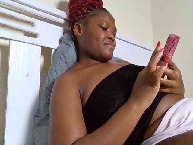 Sexyicey webcam