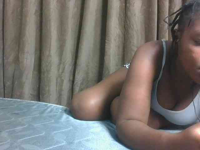 Sexyicey webcam