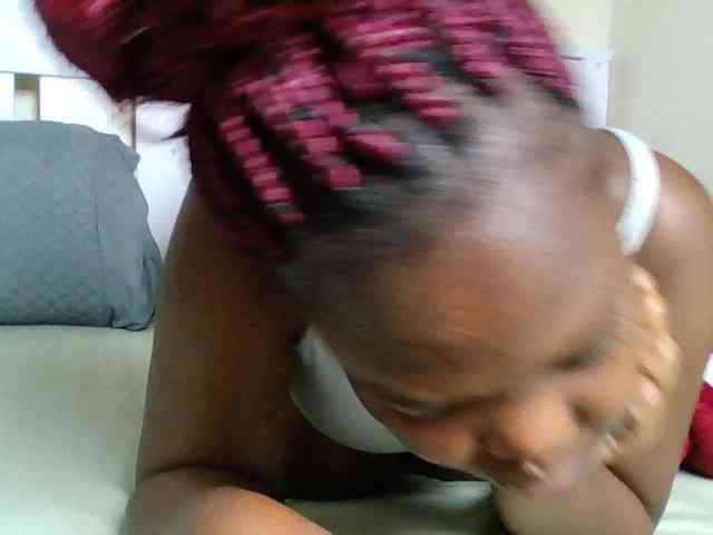 Sexyicey webcam