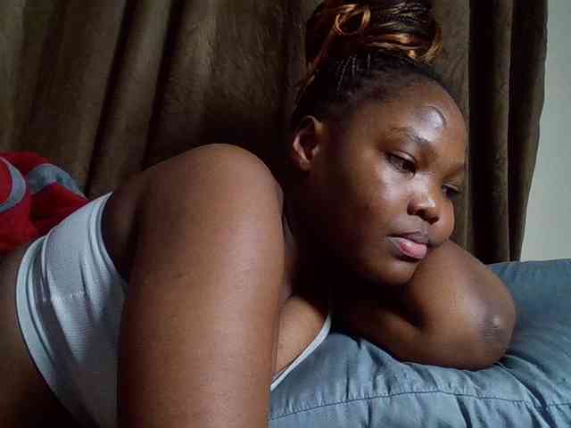 Sexyicey webcam
