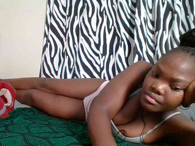 Sexyicey webcam