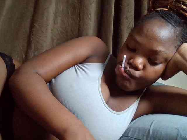 Sexyicey webcam