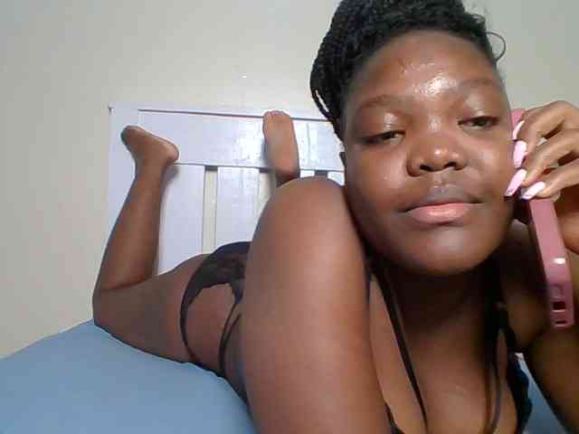 Sexyicey webcam