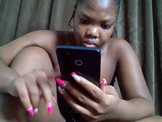 Sexyicey webcam