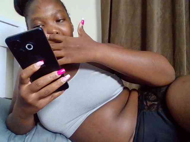 Sexyicey webcam
