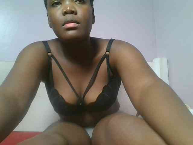 Sexyicey webcam