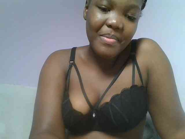 Sexyicey webcam