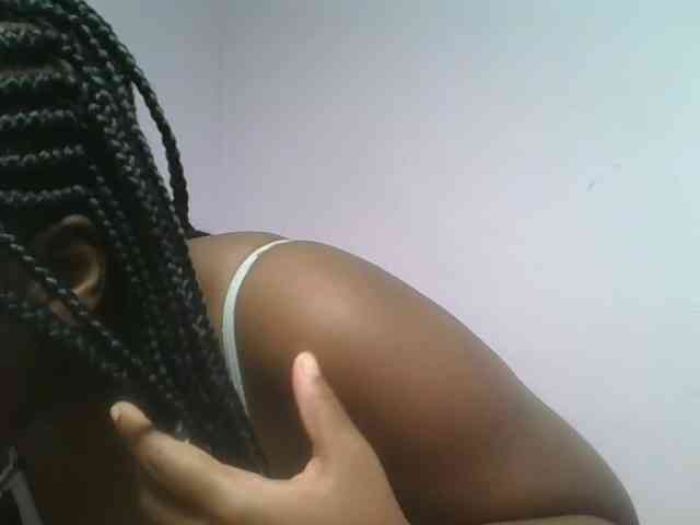 Sexyicey webcam
