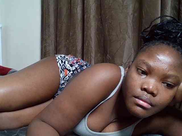 Sexyicey webcam