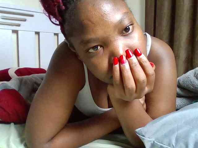 Sexyicey webcam