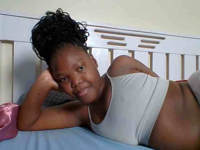 Sexyicey webcam