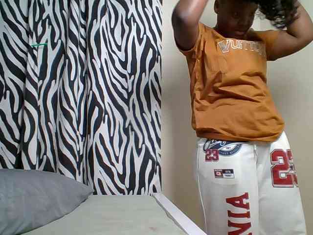 Sexyicey webcam