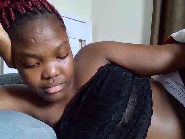 Sexyicey webcam