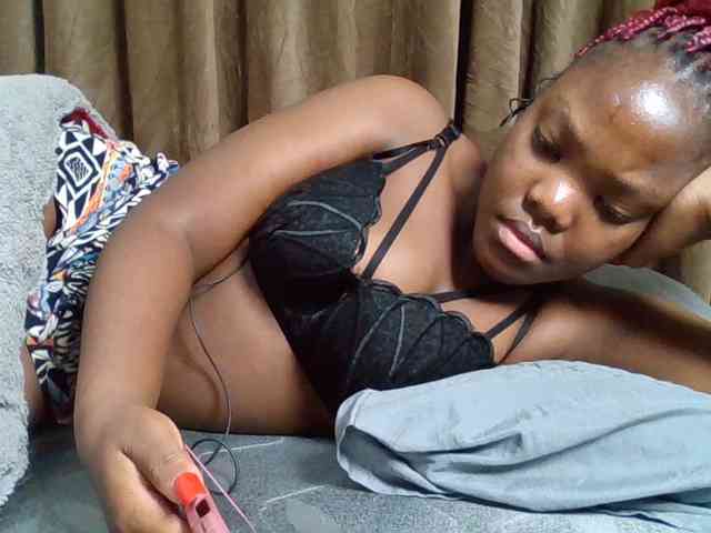 Sexyicey webcam