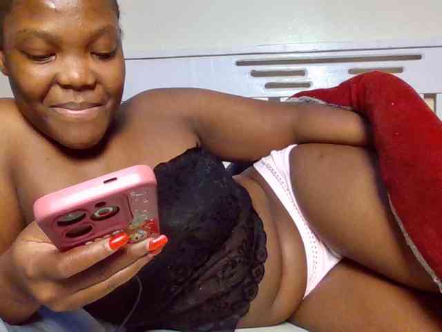 Sexyicey webcam