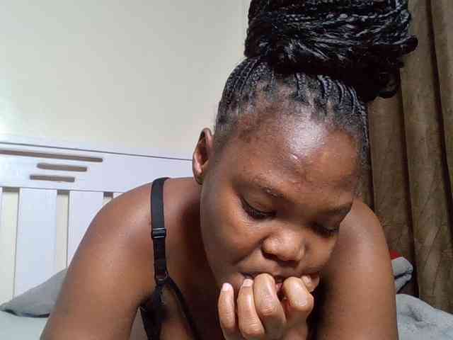 Sexyicey webcam