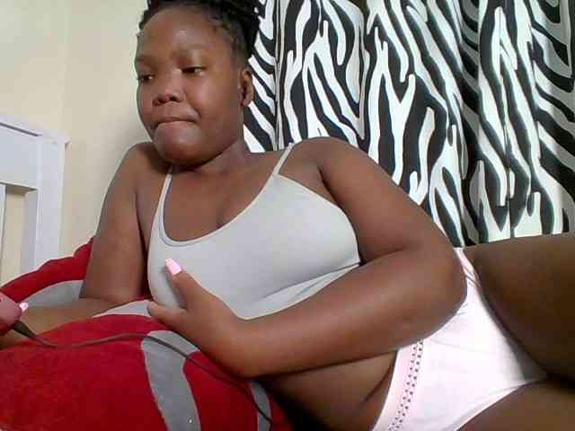 Sexyicey webcam