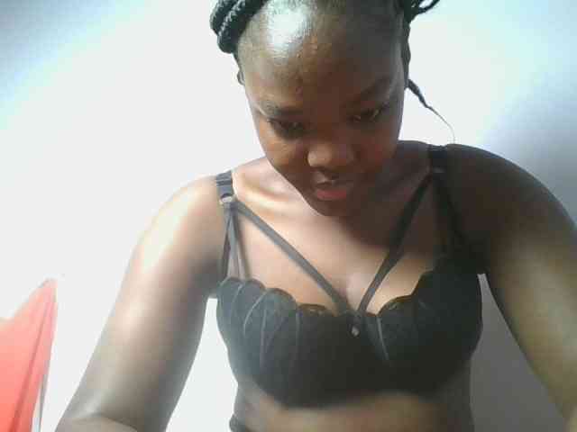 Sexyicey webcam
