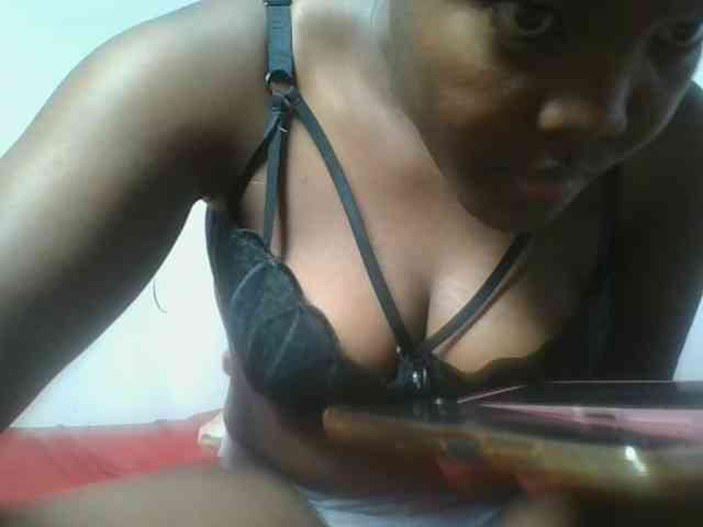 Sexyicey webcam