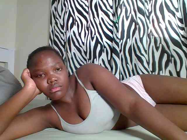 Sexyicey webcam