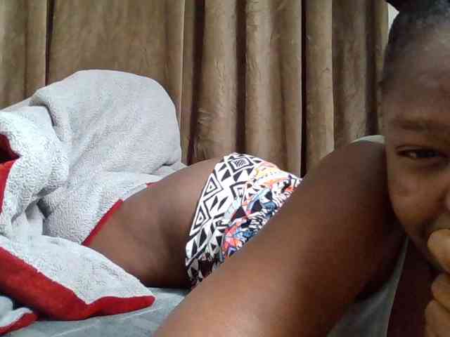 Sexyicey webcam