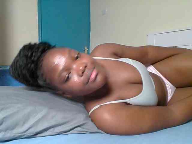 Sexyicey webcam