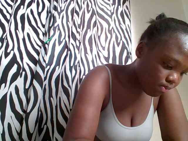 Sexyicey webcam