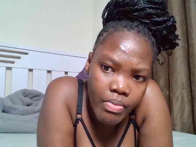 Sexyicey webcam
