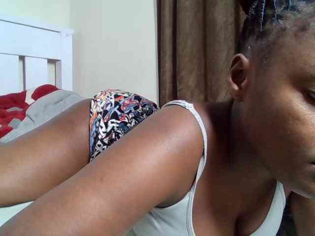 Sexyicey webcam