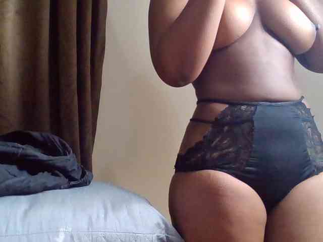 Sexyicey webcam