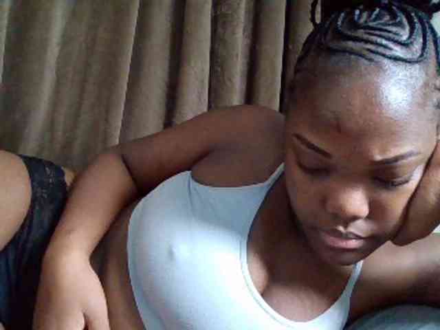Sexyicey webcam