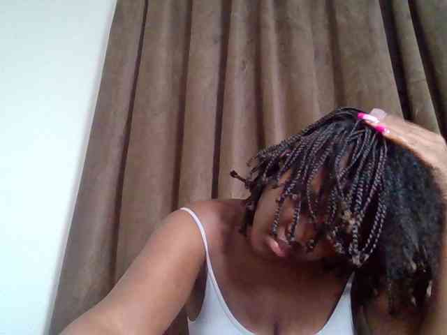 Sexyicey webcam