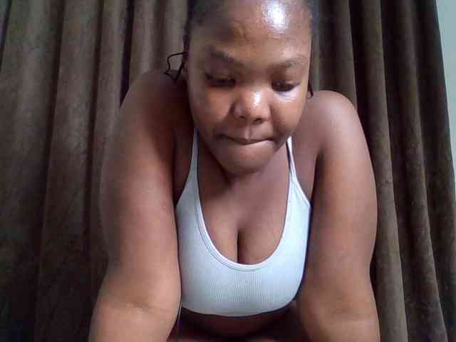 Sexyicey webcam