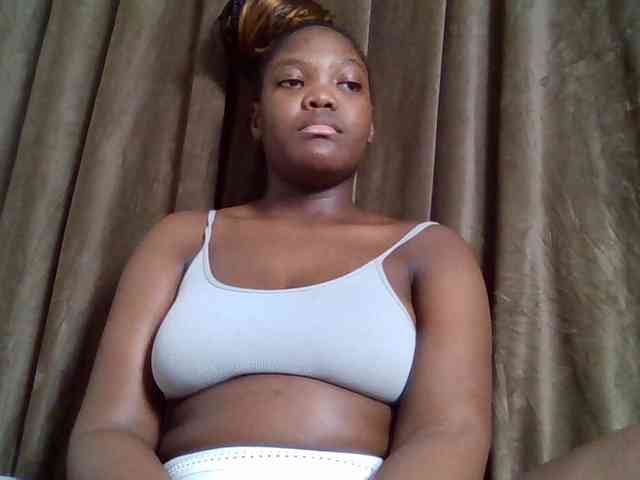 Sexyicey webcam