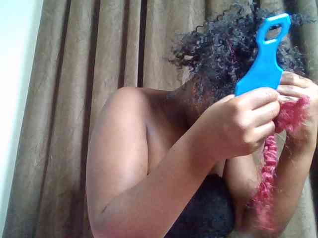Sexyicey webcam